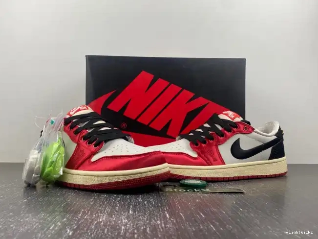 FN0432-017 Air Low Home x Room Trophy 1 OG Jordan 0615